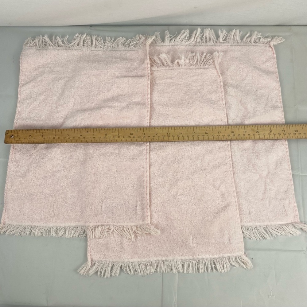 Vintage NWOT 3 Caldwell Baby Pink Fingertip Towel with Fringe vintage 11x16